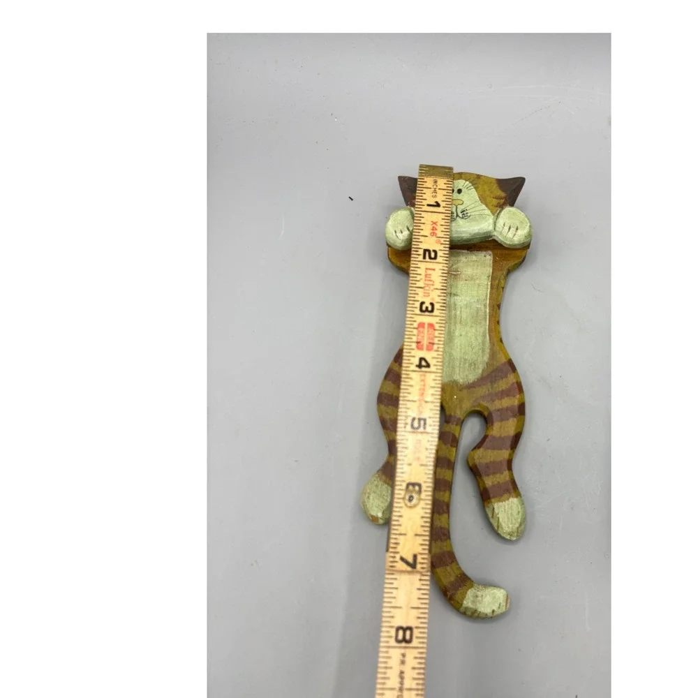 Vintage Hand Painted Wooden Tabby Cat Wall Hook Hanging Folk Art Decor